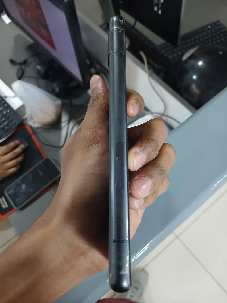 Google Pixel 7a 4