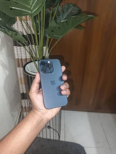 Apple iPhone 15 Pro