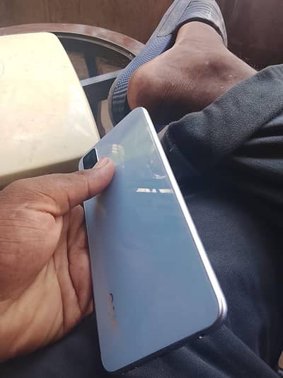 Vivo V27