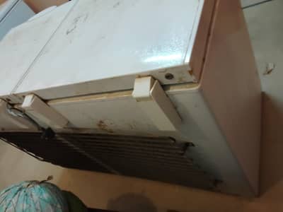 Dawlance deep freezer doubydoor