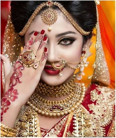 beauty parlour staff required