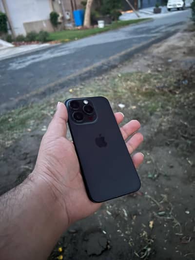 Apple iPhone 15 Pro