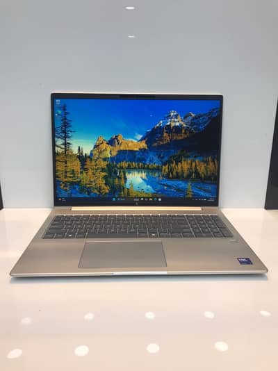 HP Elitebook 660 G11 Core Ultra 7 8gb DDR5 Ram 512gb SSD