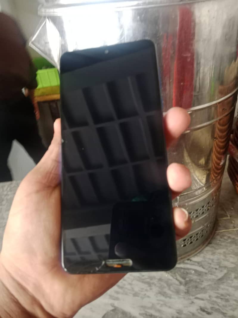 Sharp Aquos R5G 1