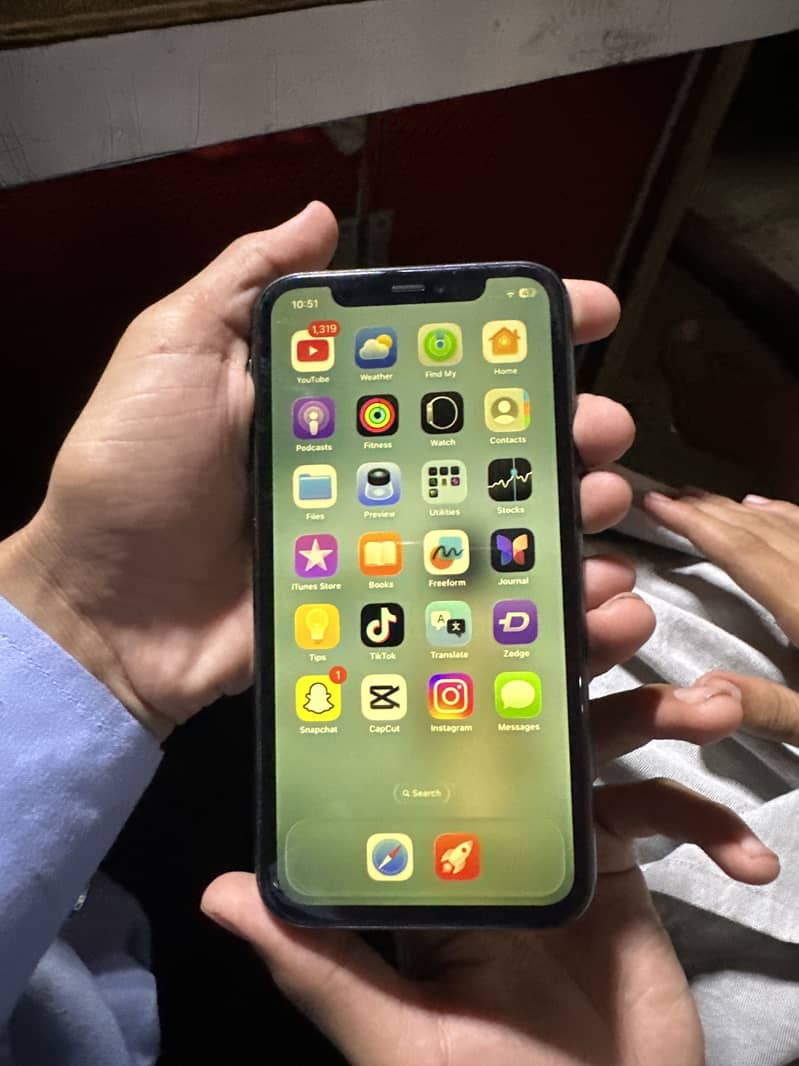 Apple iPhone 11 1