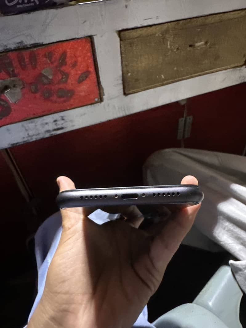 Apple iPhone 11 2