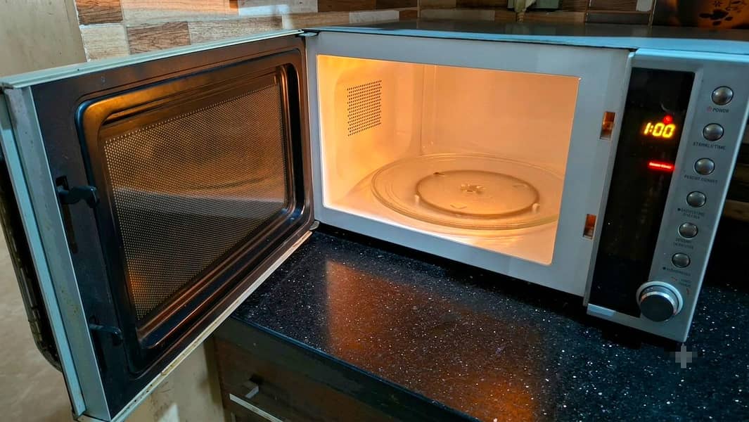 Dawlance microwave 2