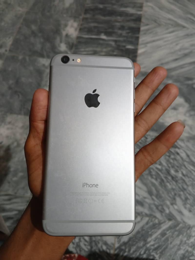Apple iPhone 6 Plus 0