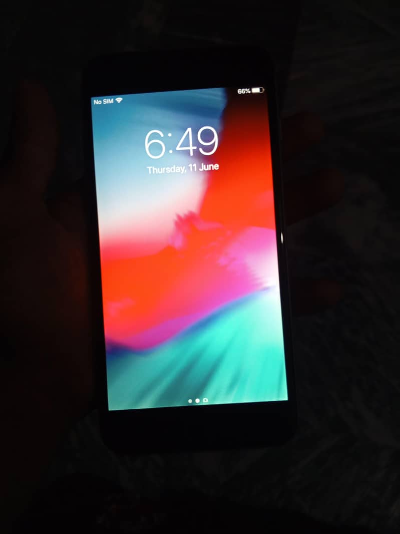 Apple iPhone 6 Plus 4