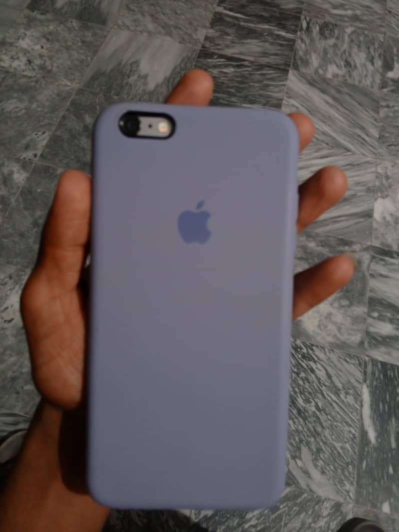 Apple iPhone 6 Plus 11