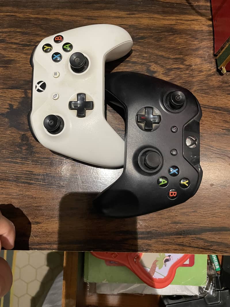 Xbox One S 5