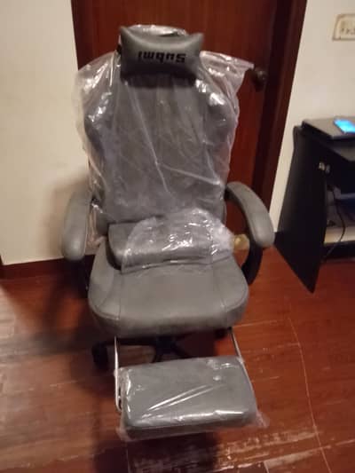 Executive office chair