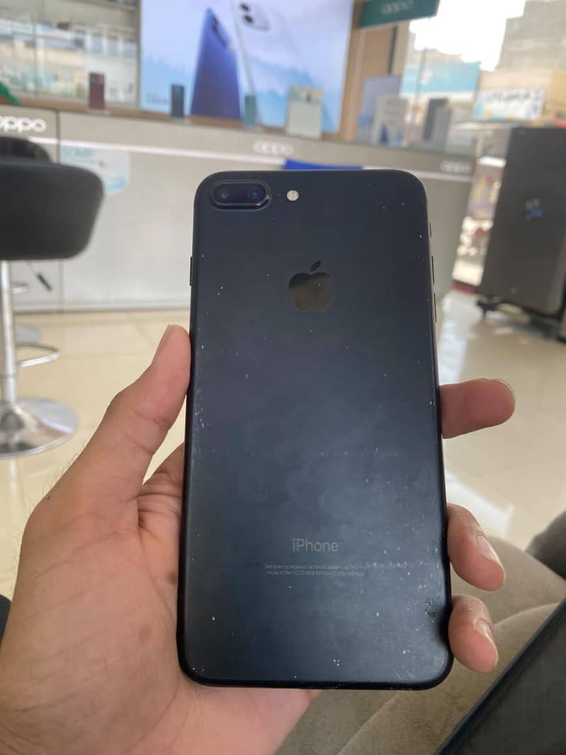 Apple iPhone 7 Plus 0