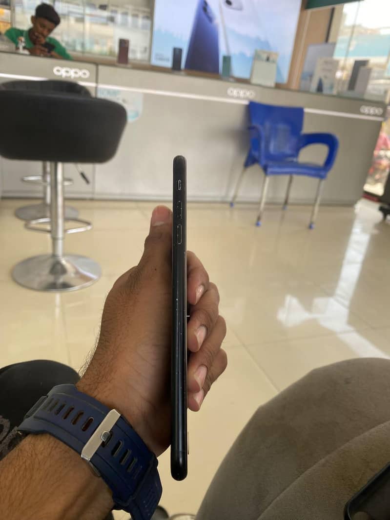 Apple iPhone 7 Plus 3