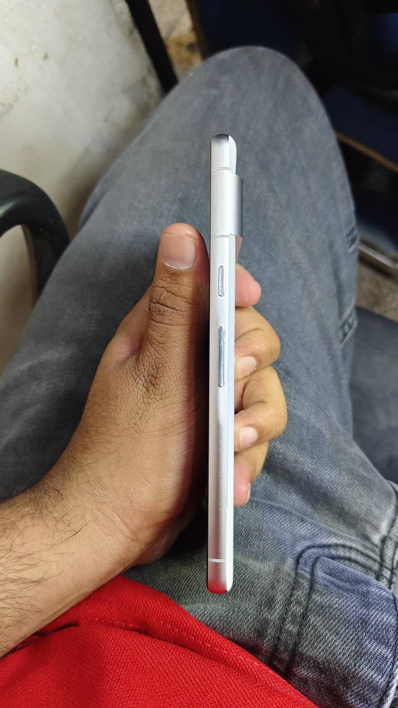 Google Pixel 7 5