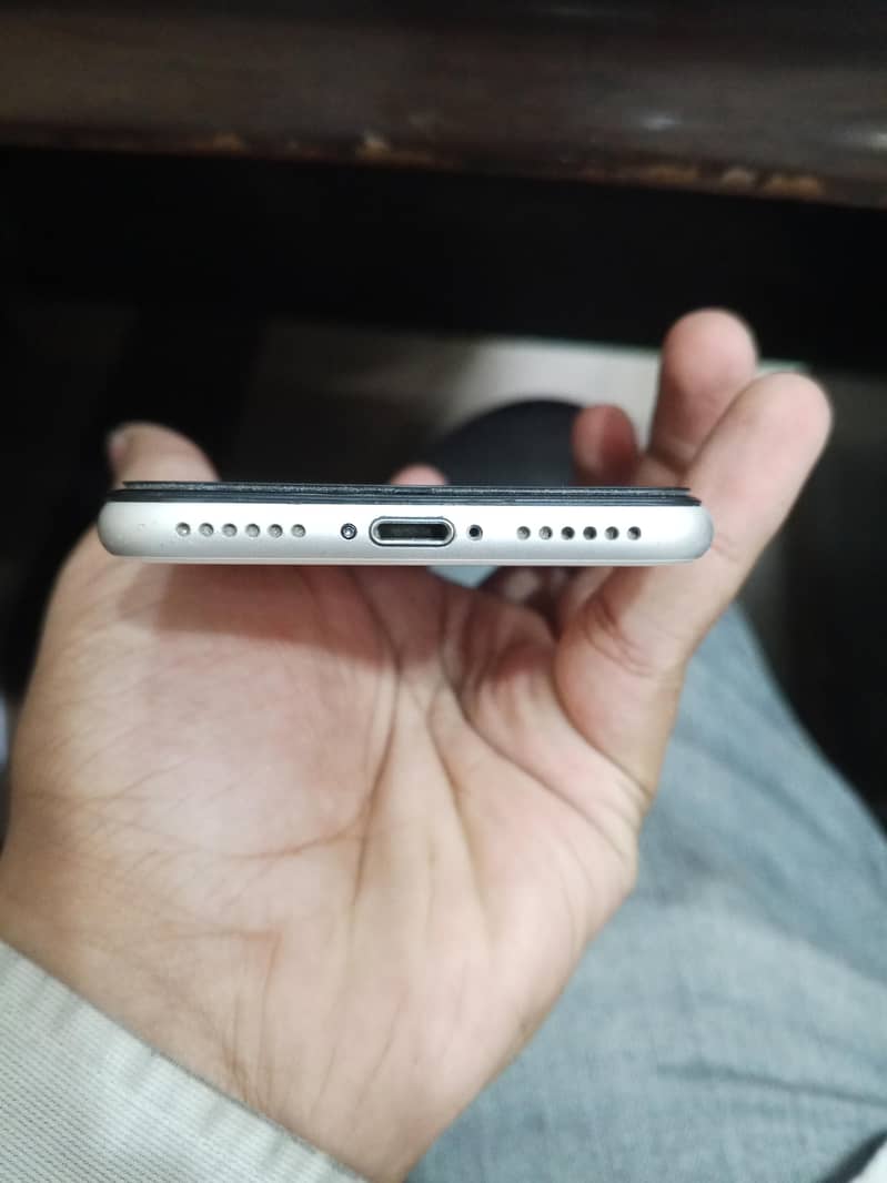Apple iPhone SE 2