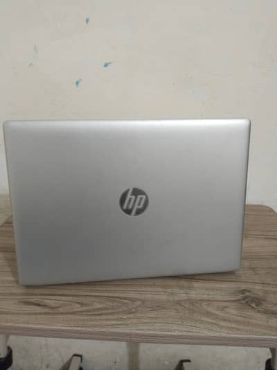 HP probook 440 g5 with 16GB RAM, 500GB SSD, available for sale.