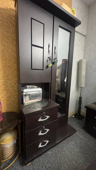 furniture set:bed,side table and dressing table