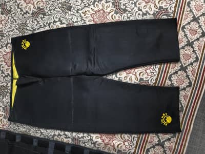 Slim Hot short