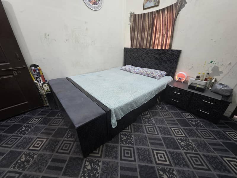 bed set with side table 1