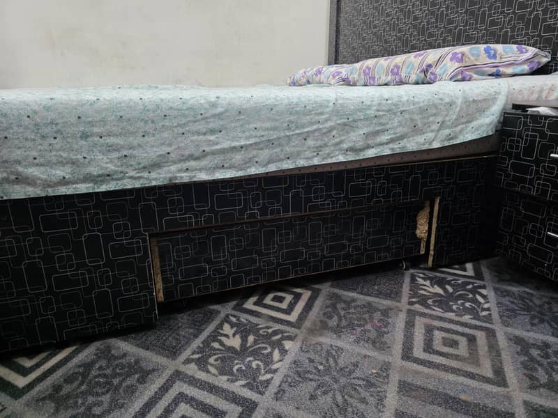 bed set with side table 2