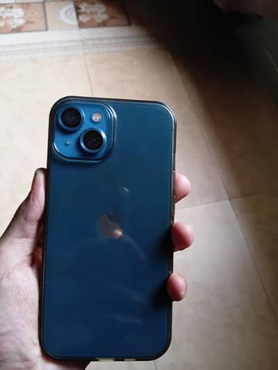 Apple iPhone 13