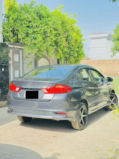 Honda City IVTEC 2025 sep me aye ha BMb jenwan low milage
