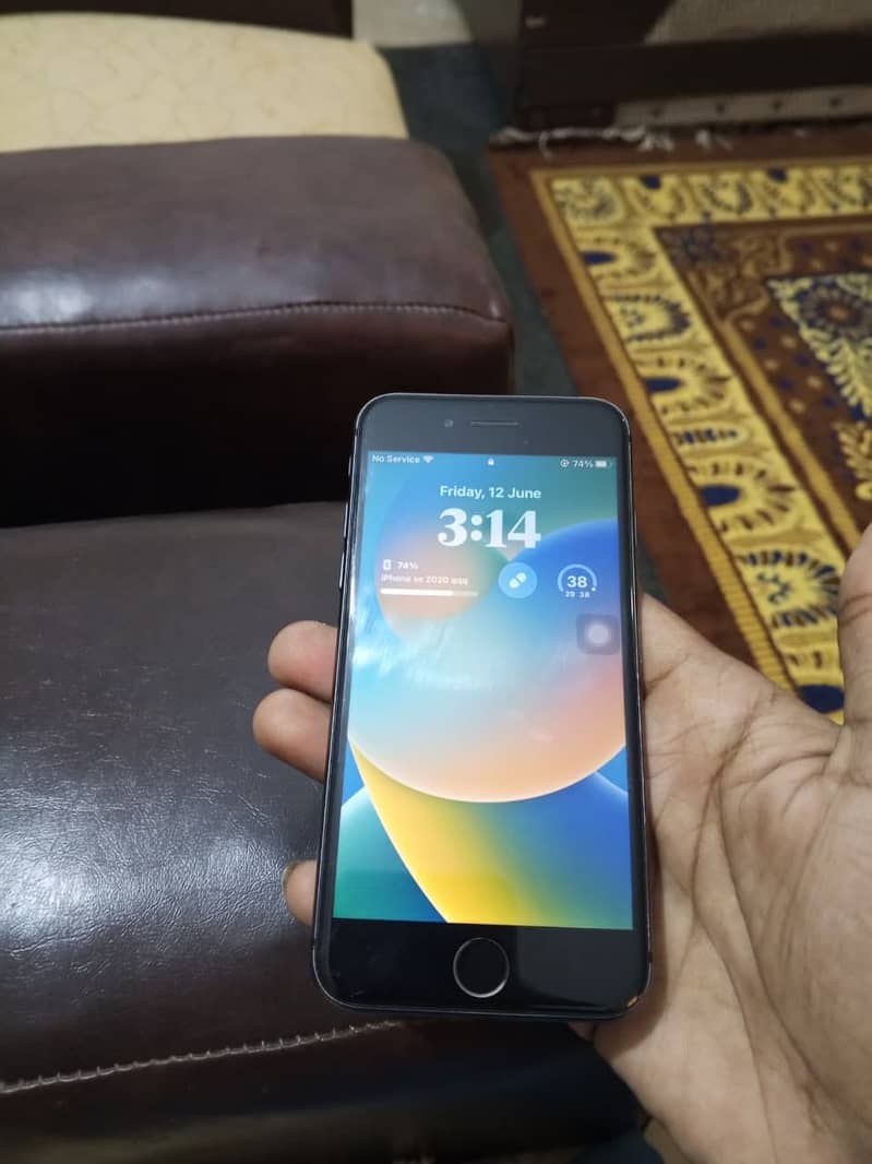 Apple iPhone 8 0