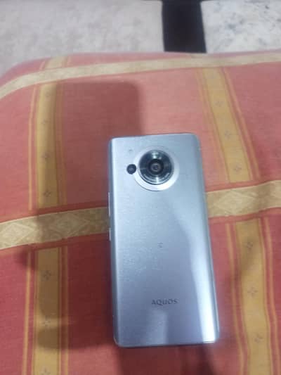 Sharp Aquos Sense7
