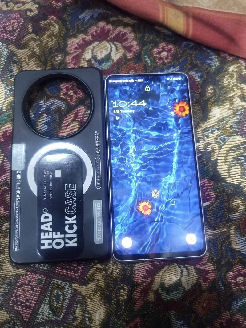 Sharp Aquos Sense7 3