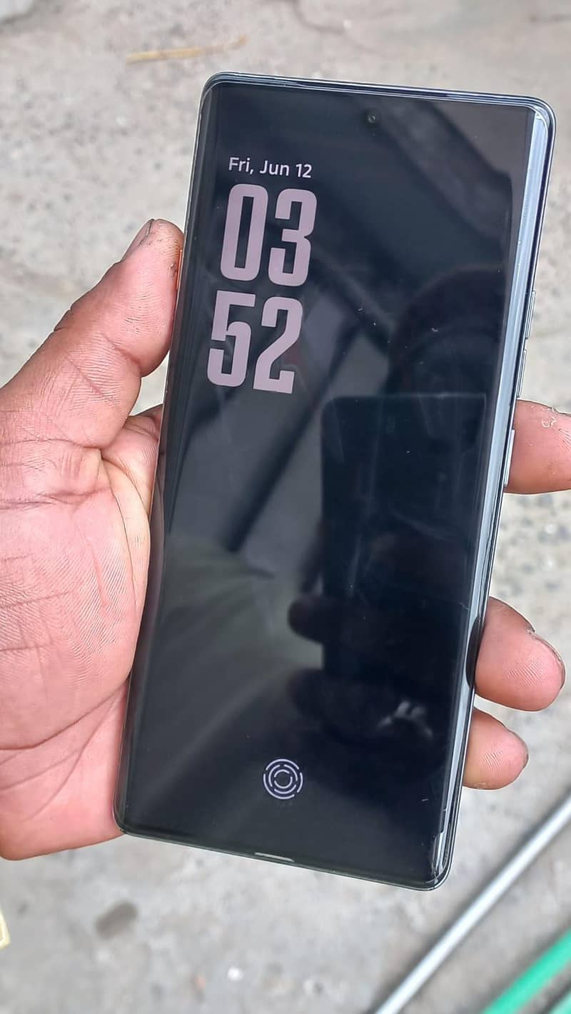 Tecno CAMON 40 Pro 0