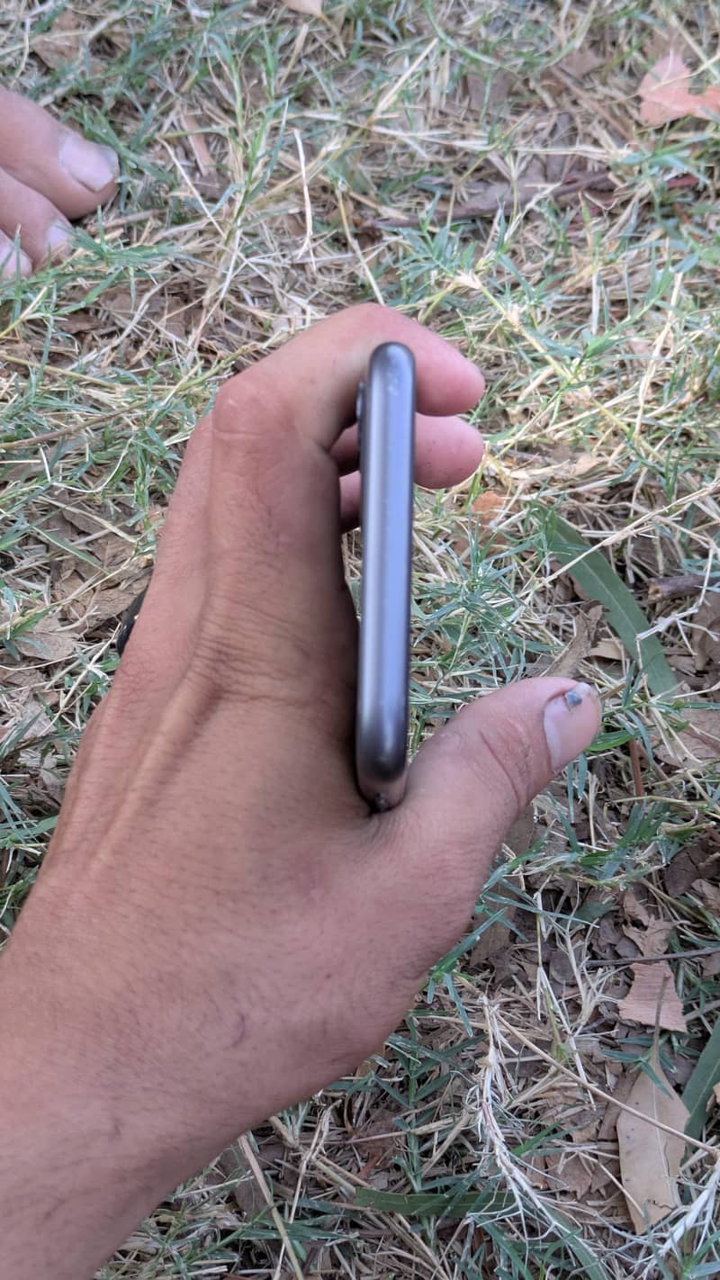 Apple iPhone 11 1
