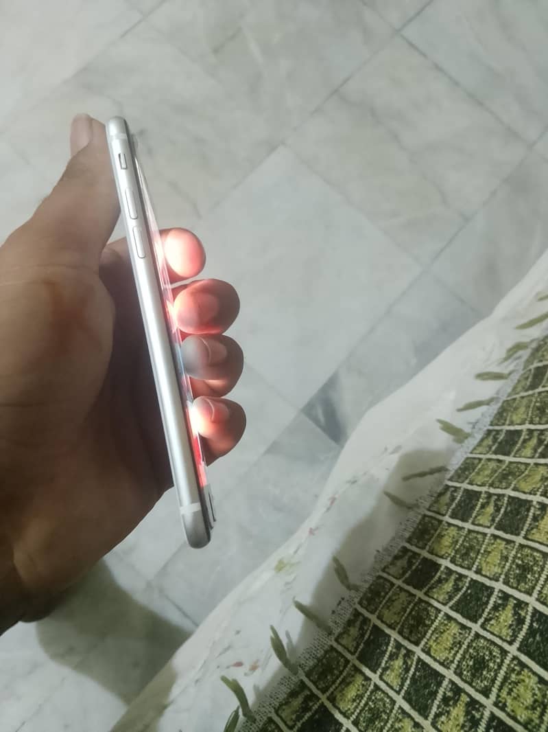 Apple iPhone SE 4