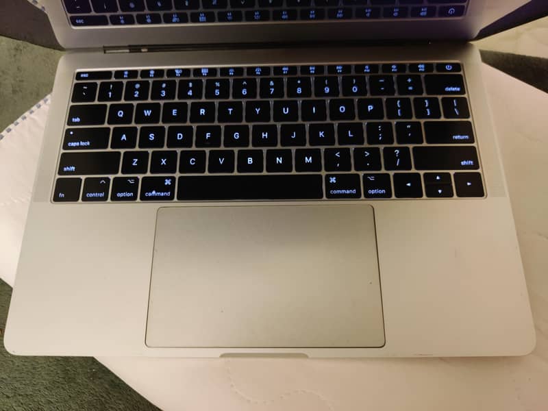 MacBook Pro 2017 8