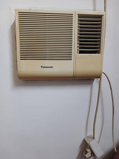 0.75 ton AC good and working condition