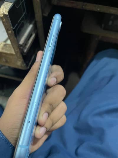 Apple iPhone XR