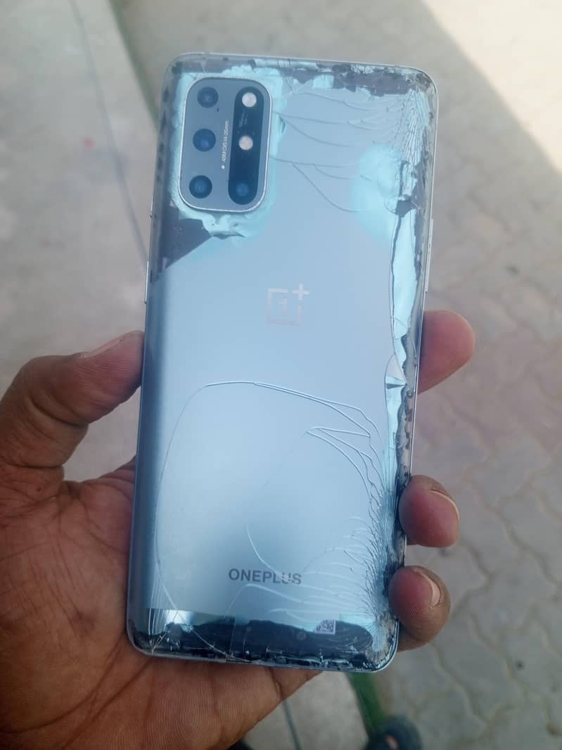 One Plus 8T 1