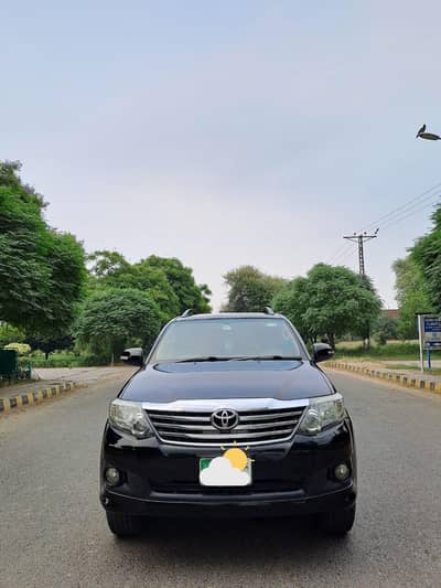 Toyota Fortuner 2014
