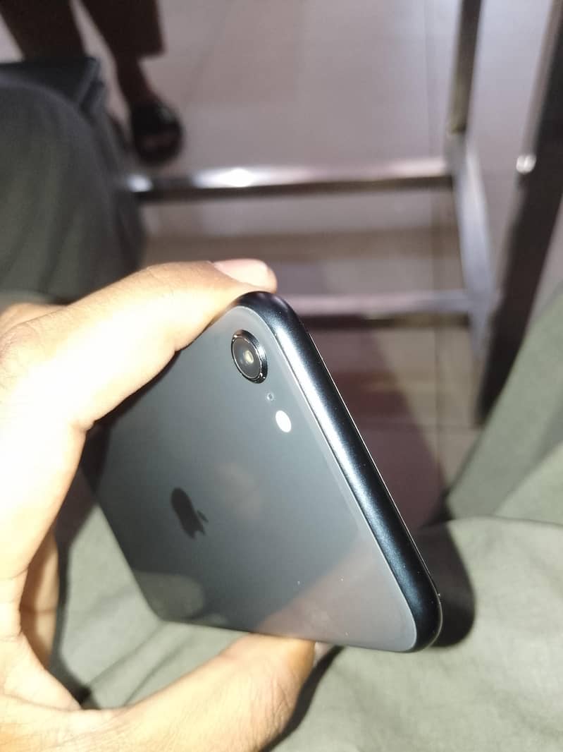 Apple iPhone SE 2