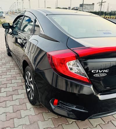 Honda Civic VTi Oriel Prosmatec 2018 UG Red meter