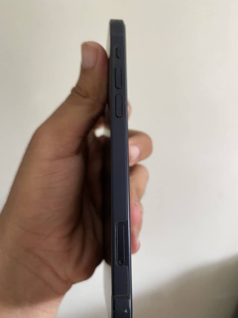 Apple iPhone 12 6