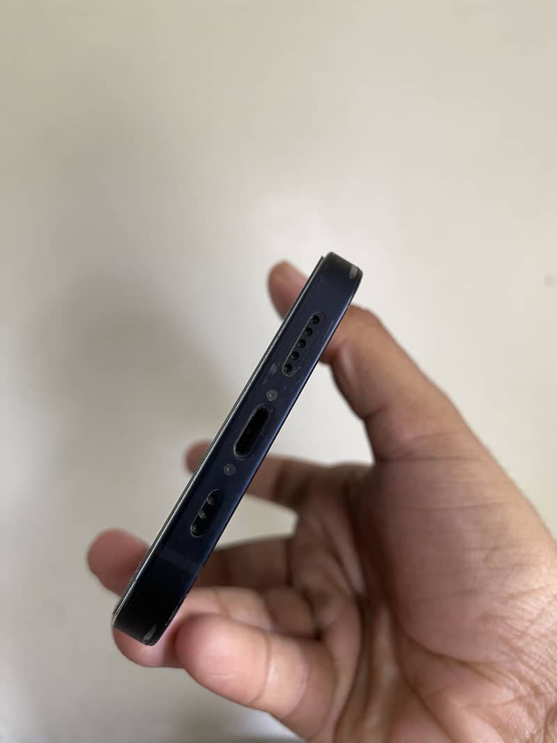 Apple iPhone 12 8