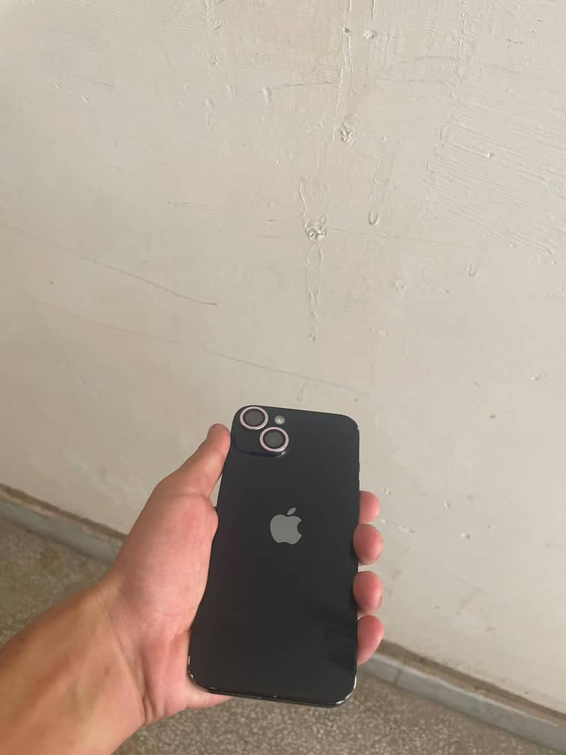Apple iPhone 14 3