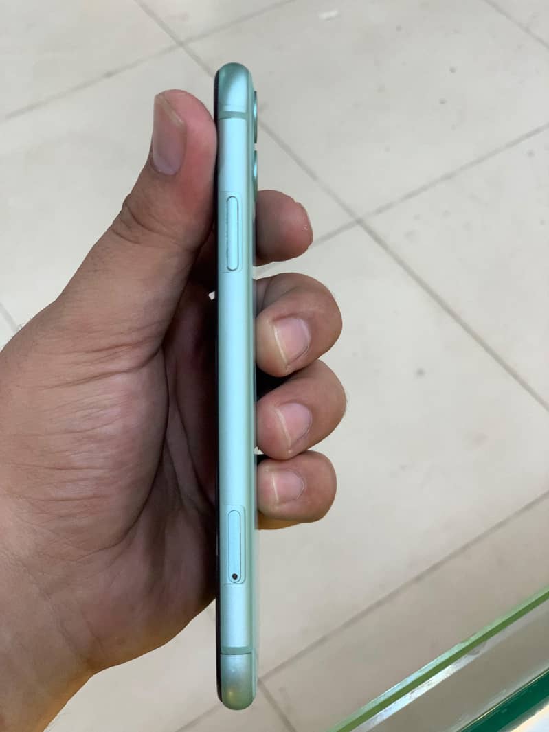 Apple iPhone 11 2