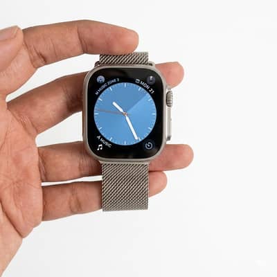 Apple Watch Series 8 Stainless Steel 45mm Excellent Condition