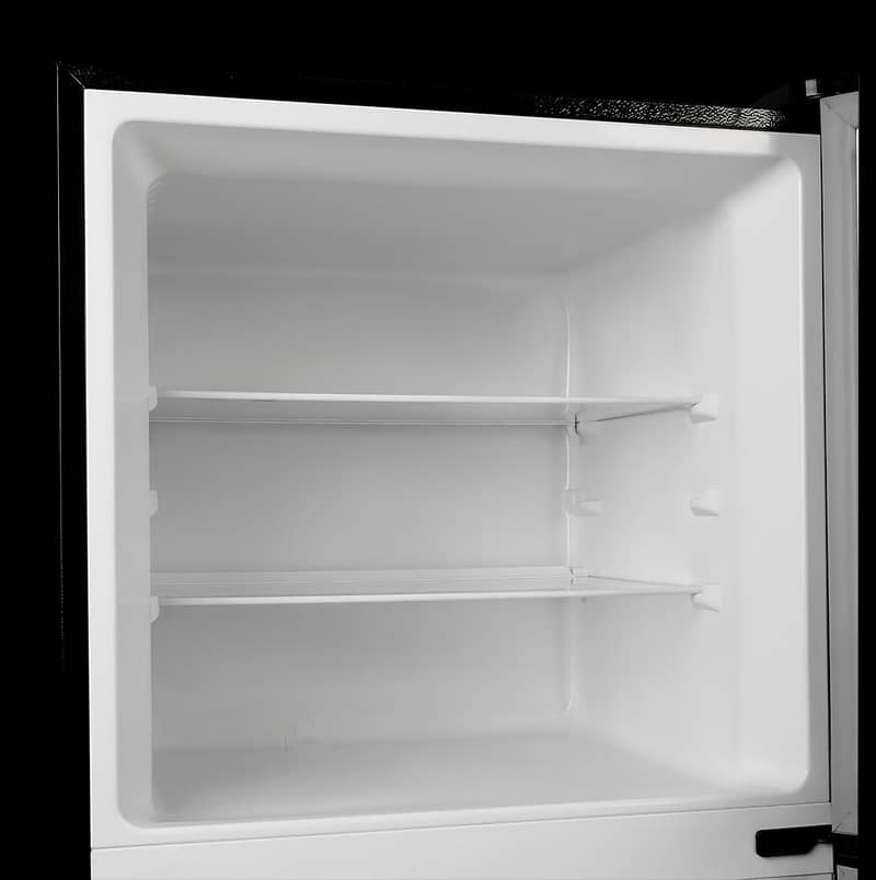 Refrigerator 10