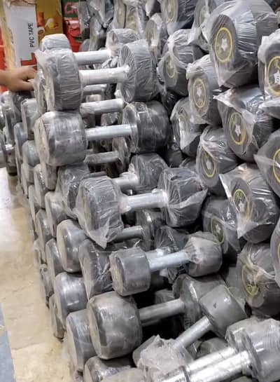Dumbells ( rubber high quality)