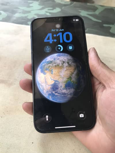 iPhone 12