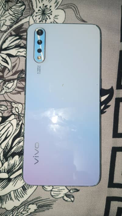 vivo s1