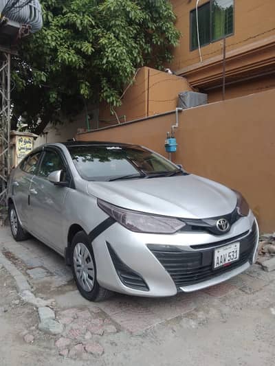 Rent a car daily wekly monthly available with driver or without driv/.